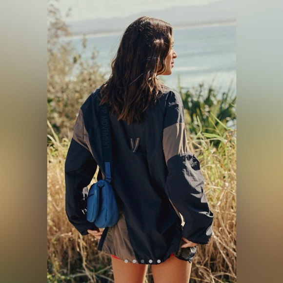 FP MOVEMENT Match Up Rugby Pullover - Picture 3 of 5